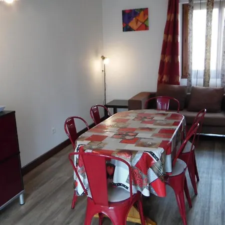 Les D'aveze Apartment
