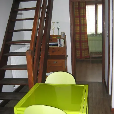 Les D'aveze Apartment *