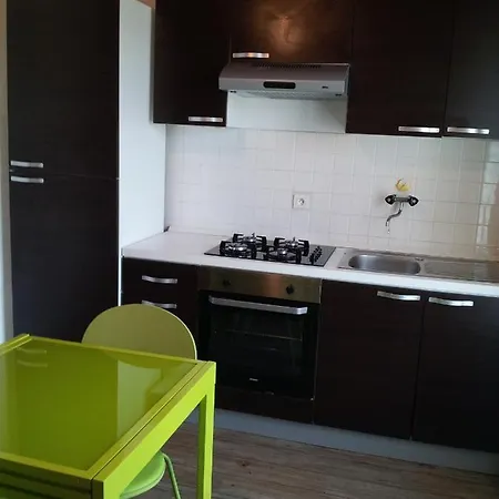 Les D'aveze Apartment *