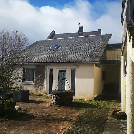 Gites Et Chambre D'Hotes D'Aveze Volcan, Sancy, Bourboule, Gentiane Apartment Aveze (Puy-de-Dome)