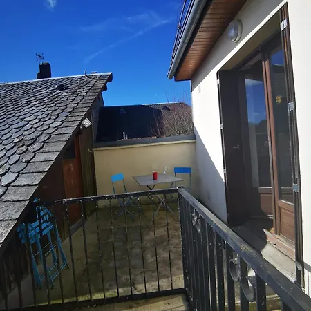 Gites & Chambre D'Hotes - Aveze * Aveze (Puy-de-Dome)