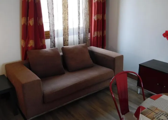 Gites & Chambre D'Hotes - Aveze *