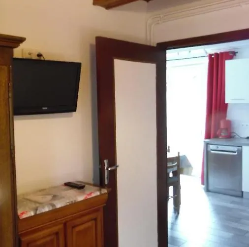 Gites & Chambre D'Hotes - Aveze
